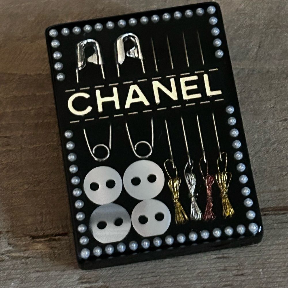 Amazing CHANEL sewing kit brooch